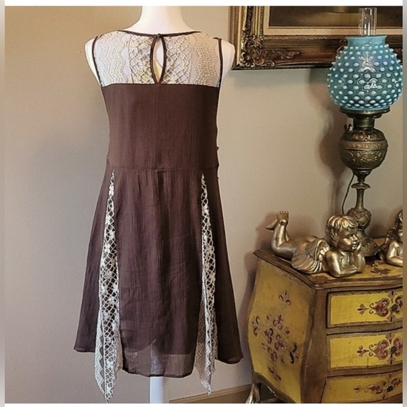 New Large  A’reve Dress in Brown w/ Cream Crochet & Lace - Picture 10 of 13